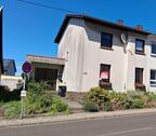 Foto - Doppelhaushälfte mit Garage und Garten
