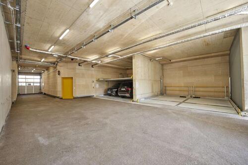 Foto - Pkw-Parkplatz in einer Sammelgarage in Köln Ehrenfeld zu vermieten