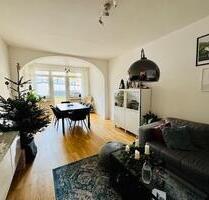 Pempelfort: Tolle 3-Zimmer-Wohnung mir Einbauküche und Balkon - Düsseldorf