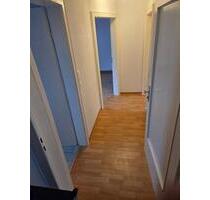 Zu Vermieten 2-Zimmer-Wohnung Küche Bad - Hornbach