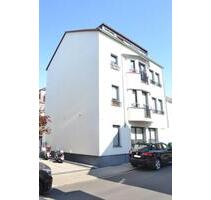 Gut geschnittene voll möblierte 2- Zimmerwohnung - Frankfurt am Main West