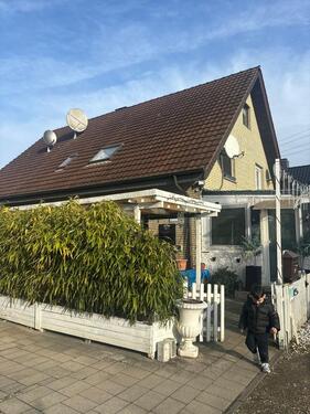Foto - Verkauft wird ein Doppelhaus - 299.000,00&nbsp;EUR Kaufpreis, ca.&nbsp; 190,00&nbsp;m&sup2;