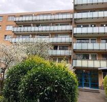 Freie 1-Zimmer-Wohnung mit Balkon und TG-Stellplatz - Halstenbek