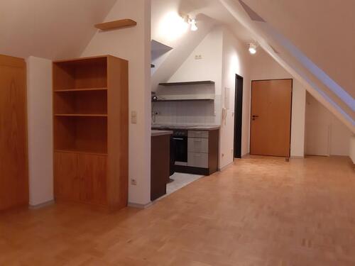 Foto - 1 Zimmer Dachgeschoßwohnung zur Miete in Pfeffenhausen