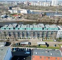 Elbinsel Magdeburg: Schöne und Helle 2-Zimmer-Wohnung mit Balkon