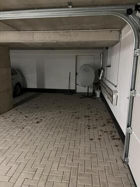 Foto - Tiefgaragenstellplatz - 75,00&nbsp;EUR Miete,