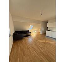 Schöne 3 Zimmerwohnung mit Balkon - Köngen
