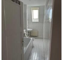 Renovierte 3 Zimmerwohnung - 490,00&nbsp;EUR Kaltmiete, ca.&nbsp; 66,00&nbsp;m&sup2; in Wuppertal (PLZ: 42277) Gemarkung Langerfeld