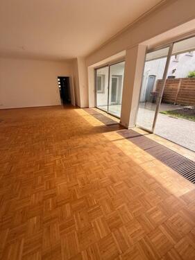 Foto - Großzügige 3 Zimmer Wohnung im Zentrum von Krefeld mit Garage