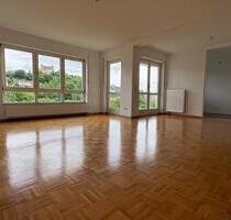Gepflegte 3-Zimmer-Wohnung mit Balkon im 1. OG in Petersberg