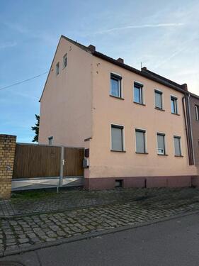 Foto - Solide Doppelhaushälfte - 215.000,00&nbsp;EUR Kaufpreis, ca.&nbsp; 130,00&nbsp;m&sup2;