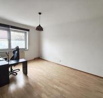 Helle 2 Zi Wohnung mit Ebk nähe Klinikum - Coburg