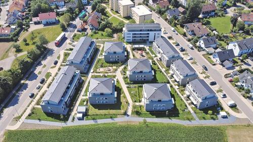 Foto - Erstbezug: Haus-im-Haus, 5 Zimmer, Terrasse, Garten, Hobbyraum
