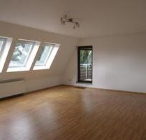 Helle großzügige DG-Wohnung - 930,00&nbsp;EUR Kaltmiete, ca.&nbsp; 94,00&nbsp;m&sup2; in Mönchengladbach (PLZ: 41061)