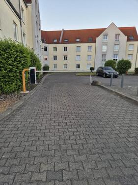 Foto - PKW-Stellplatz im beschrankten Innenhof (Heepen)