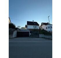 Freistehendes Einfamilienhaus mit großem Garten zur Miete! - Reutlingen Altenburg