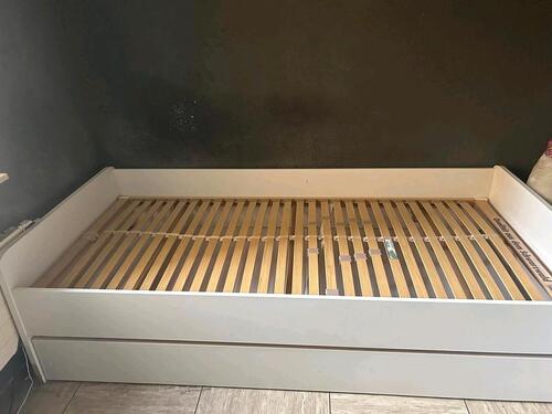 Foto - Ein Einzelbett(Dopplbett) - 150,00 EUR Miete,