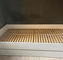 Ein Einzelbett(Dopplbett) - 150,00 EUR Miete, in Lahr (Schwarzwald) (PLZ: 77933)