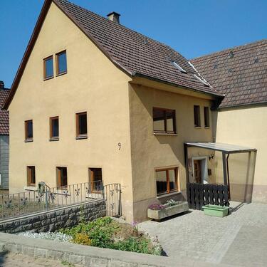 Foto - Reoviertes älteres Bauernhaus in Weikersheim-Nassau