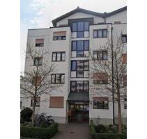 Schön geschnittene 2-Zimmer Wohnung mit Tiefgarage | Renoviert | - Germering