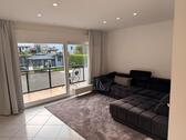 Foto - Helle 3-Zimmer-Wohnung mit Balkon und ausgebautem Dachgeschoss
