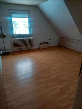 Foto - 2 Zimmer Dachgeschoßwohnung zur Miete in Borken (Hessen)