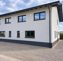 DHH Neubau ErstbezugPV-AnlageFussbodenheizungWärmepumpe - Osterhofen