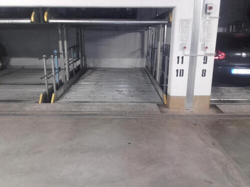 Foto - Parken Sie ihr Auto sicher und im Trockenen