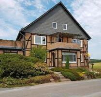 Gemütliche EG-Whg. im Fachwerkhaus mit Garten, Terrasse, Garage - Rinteln