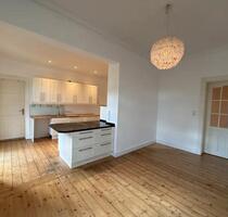 Stilvoll wohnen mit Garten - großzügige 5 Zimmer Wohnung - Hamburg Harburg