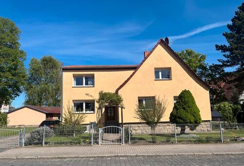 Foto - Einfamilienhaus+AnliegerwohnungZweigenerationenhaus zum Verkauf