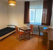 Biete ein Zimmer mit separater Küche - München Aubing-Lochhausen-Langwied