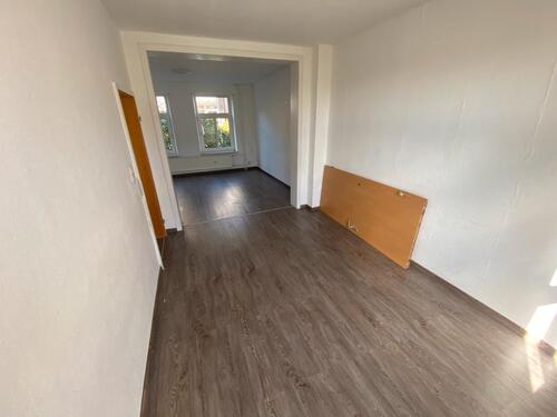 Foto - 4 Zimmerwohnung - 700,00&nbsp;EUR Kaltmiete, ca.&nbsp; 86,00&nbsp;m&sup2;