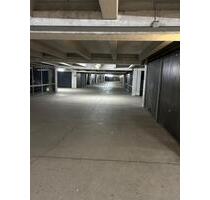 Abschließbarer Tiefgaragenstellplatz - München Feldmoching-Hasenbergl