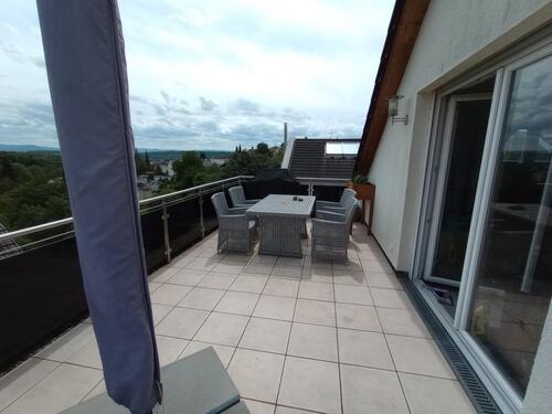 Foto - Helle 3-Zimmer-Dachgeschosswohnung - Bodenheizung - BJ 2007