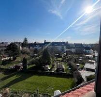 Helle 2-Zimmer-Dachgeschosswohnung in Düsseldorf Benrath