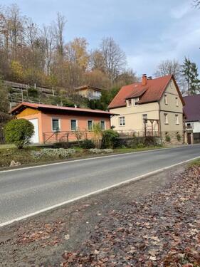 Foto - Gepflegtes, freistehendes Einfamilienhaus