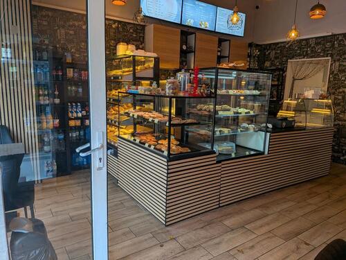 Foto - Bäckerei, Backshop, Café, Laden, Gewerbefläche