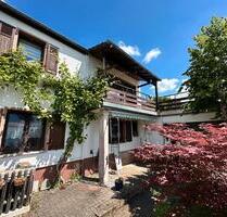 Einfamilienhaus + Einliegerwohnung - Bausendorf