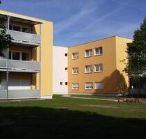 geräumige altersgerechte 2 Raum Wohnung mit Balkon im Erdgeschoss - Senftenberg