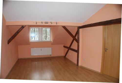 Foto - 3 Zimmer Dachgeschoßwohnung zur Miete in Stadtroda