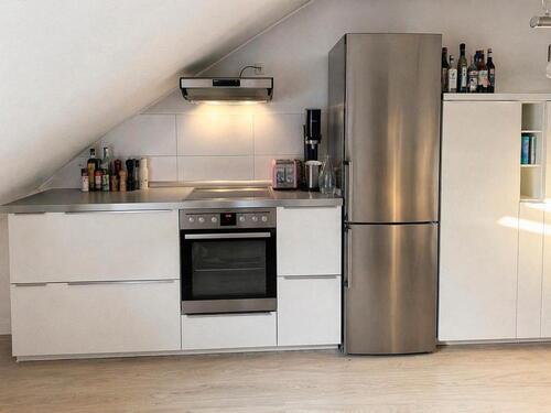 Foto - 2 Zimmer Dachgeschoßwohnung zur Miete in Frankfurt am Main