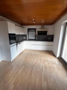 Foto - Wohnung 5 Zimmer - 1.200,00&nbsp;EUR Kaltmiete, ca.&nbsp; 120,00&nbsp;m&sup2;