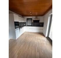 Wohnung 5 Zimmer - 1.200,00&nbsp;EUR Kaltmiete, ca.&nbsp; 120,00&nbsp;m&sup2; in Eggolsheim (PLZ: 91330)