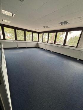 Foto - Top Bürofläche in Industriegebiet, direkt am Kanal!