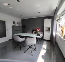 Gepflegte 4 Zimmer Eigentumswohnung mit 2 Balkonen und Stellplatz - Wuppertal Brill