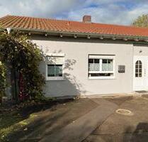 Freistehender Bungalow in Tannhausen – 175 m² Wohnfläche, XXL-Kel