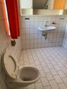 Foto - Möbilierte Zimmer mit Bad und Dusche