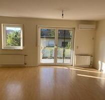 Helle 2-Zimmer Wohnung mit Balkon in Mommenheim - provisionsfrei