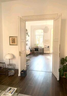 Foto - 3-Zimmer sonnige Altbauwohnung - 1.584,00&nbsp;EUR Kaltmiete, ca.&nbsp; 116,00&nbsp;m&sup2;